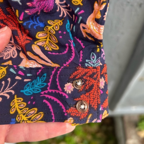 Anthropologie 25 Of 52 Conversations Forest Friends Blouse, size 12 - Picture 8 of 11